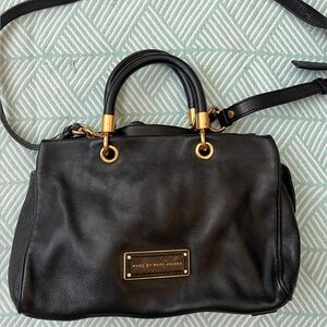 Marc Jacobs pebble leather bag black with gold hardware